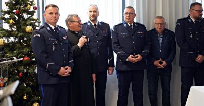 Policjanci z Piły spotkali się przy wigilijnym stole