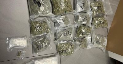 Blisko 4,5 kg narkotyków i Jaguar zabezpieczone w Białogardzie