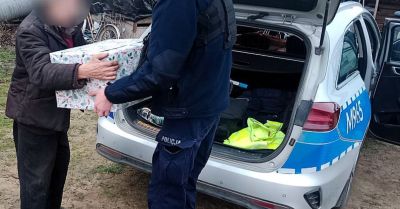 Dzielnicowy z Ciechanowca zorganizował pomoc dla seniora