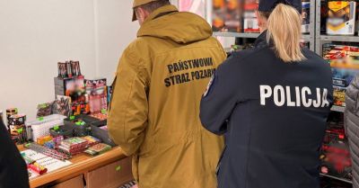 Kontrole punktów z fajerwerkami przed sylwestrem