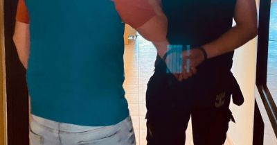 Zatrzymany w Stegnie kierowca oferował łapówkę po narkotykach