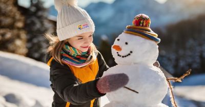 Zimowa przygoda pod kontrolą.  Jak przygotować dziecko na bezpieczne ferie?