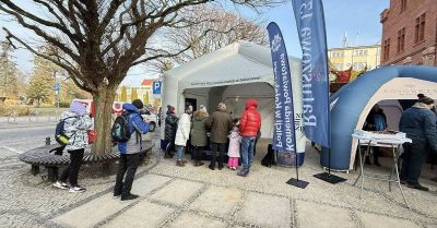 Policjanci wspierali WOŚP na Ratuszu w Kołobrzegu