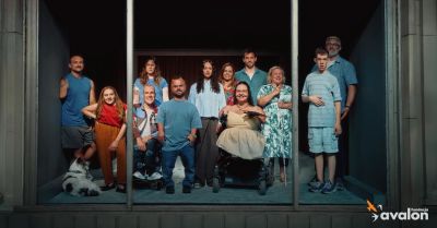 Osoby z niepełnosprawnościami wciąż spotykają się z etykietowaniem. Kampanie społeczne powoli odwracają ten trend