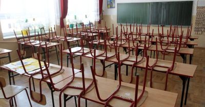 Z powodu niskich temperatur zamkniętych jest ponad 270 szkół, w tym 175 na Mazowszu