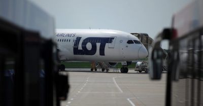 LOT prosi pasażerów zainteresowanych lotem z Szardży do Warszawy o kontakt poprzez formularz