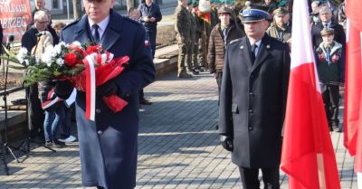 Tarnobrzeg uczcił Żołnierzy Wyklętych. Policja z kwiatami