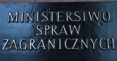 MSZ: samolotami LOT-u ewakuowano kolejnych ponad 200 Polaków m.in. z Kuwejtu