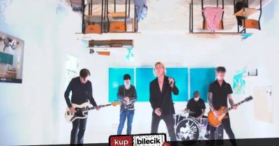 Dance Like Dynamite i Red Rooster