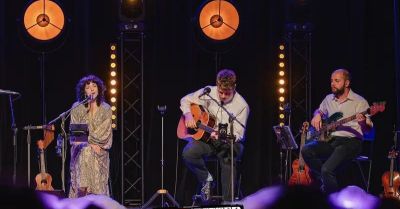 Dołącz do niezwykłej muzycznej podróży z zespołem Ponad Chmurami!