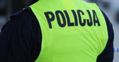 W Ostrowi Mazowieckiej policjant postrzelił uciekającego zatrzymanego; zmarł w szpitalu