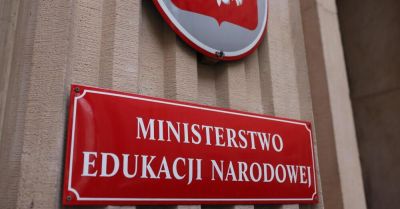 MEN pracuje nad kolejną propozycją rozwiązań ws. wynagradzania godzin nadliczbowych