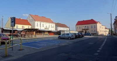 Rusza przebudowa Placu Zamkowego w Nakle nad Notecią. Umowę podpisał burmistrz