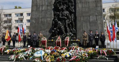W stolicy oddano hołd bohaterom powstania w getcie warszawskim