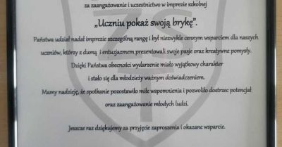 Policjanci na motoryzacyjnym dniu otwartym w Dąbrowie Górniczej