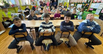 Policjanci uczyli dzieci bezpieczeństwa i troski o zwierzęta