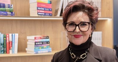 Jolanta Kwaśniewska namawia seniorów, by wydawali pieniądze na siebie