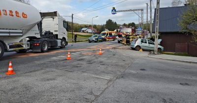 Połomia: zderzenie ciężarówki i osobówki na DK 19