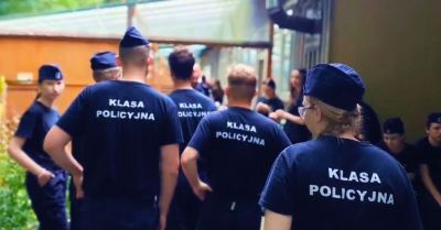 Matura 2026 Policja w Skierniewicach życzy powodzenia uczniom