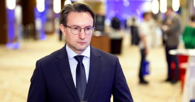 Brak dostępu do mieszkań istotną przyczyną zmniejszającej się dzietności. Rynek nieruchomości musi się dostosować do zmian demograficznych
