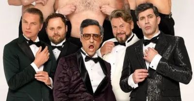 Pierwsza na świecie rozbierana komedia teatralna o boysbandzie!