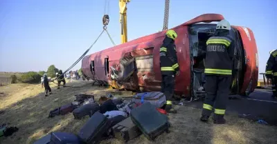 Prokuratura wszczęła śledztwo ws. wypadku autokaru na Węgrzech; wojewoda podkarpacka: trwa weryfikacja listy pasażerów